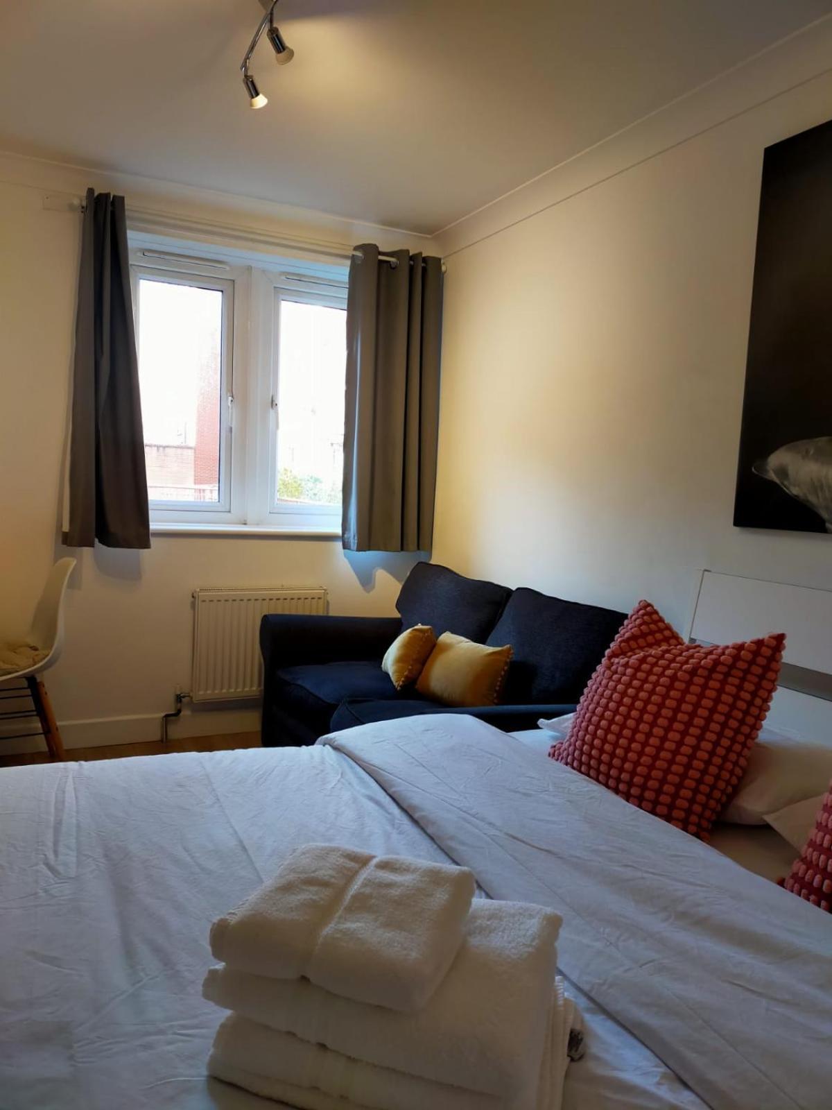 Cobbold Court Share Flat Apartment London Exterior photo